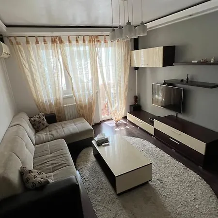 Apartament 3 Camere. * Constança