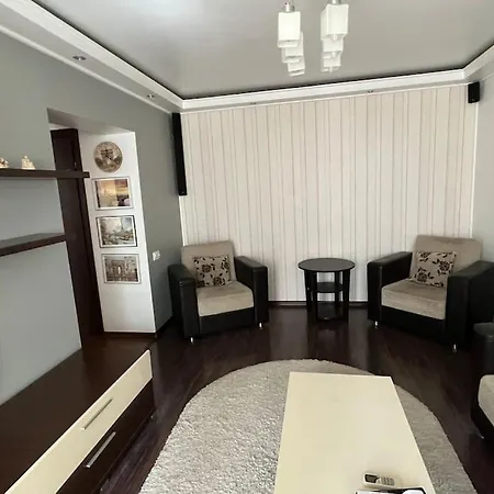 Apartament 3 Camere. 아파트
